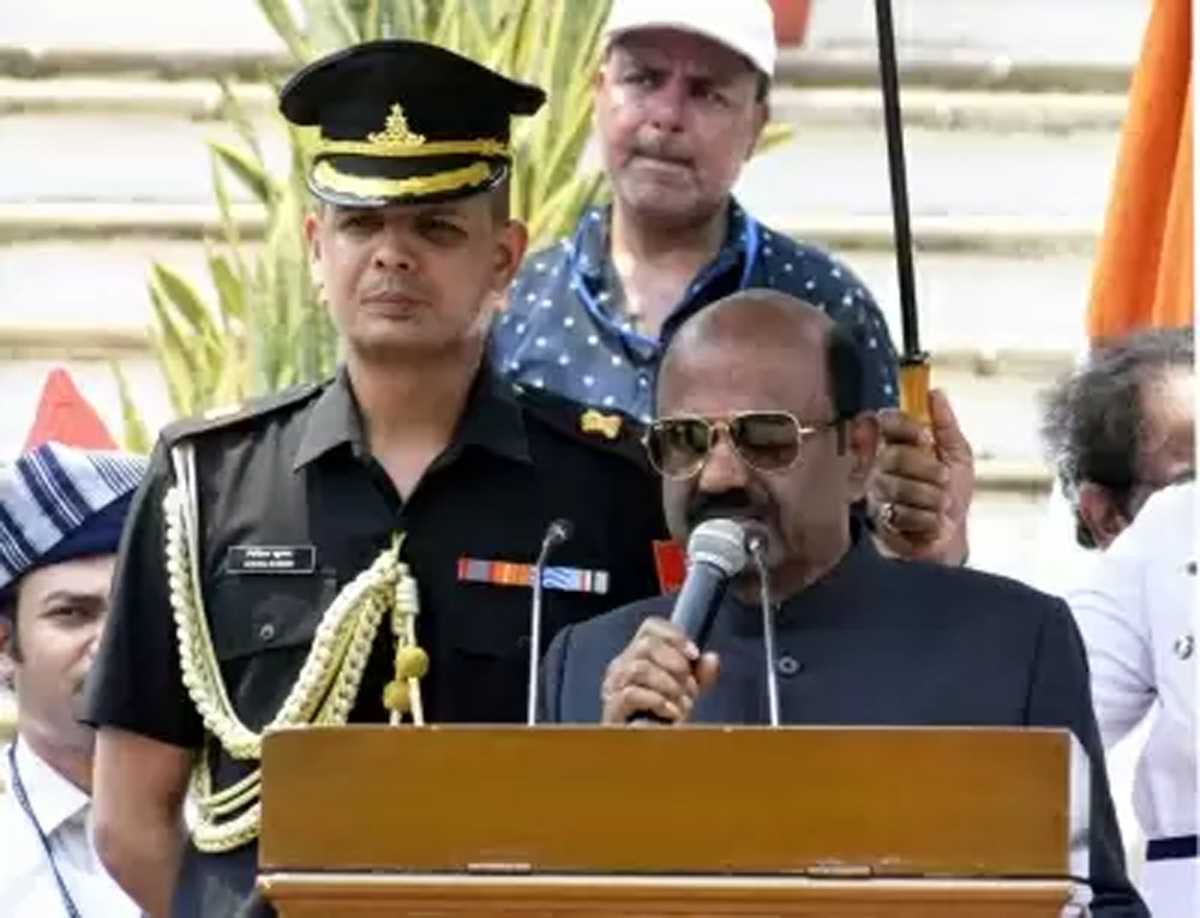 बंगाल में संवैधानिक संकट आने पर चुप नहीं बैठेंगे : राज्यपाल